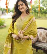Women yellow poly chanderi floral embroidered straight kurta trousers with dupatta