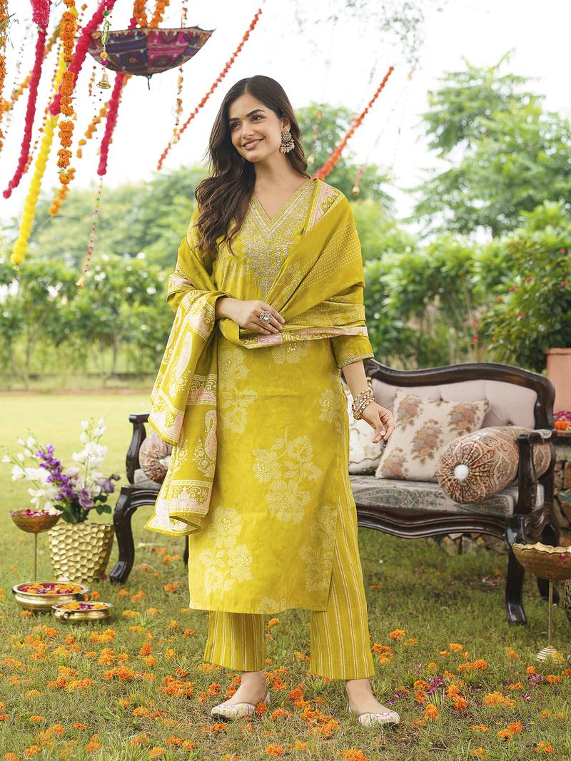 Women yellow poly chanderi floral embroidered straight kurta trousers with dupatta