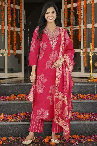Women red poly chanderi floral embroidered straight kurta trousers with dupatta