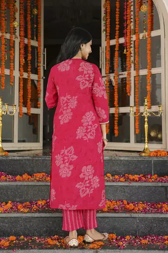 Women red poly chanderi floral embroidered straight kurta trousers with dupatta
