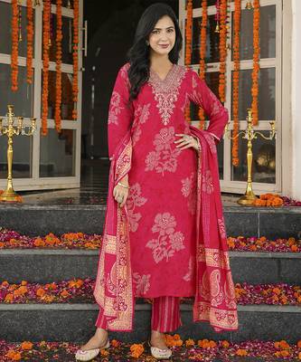 Women red poly chanderi floral embroidered straight kurta trousers with dupatta 5