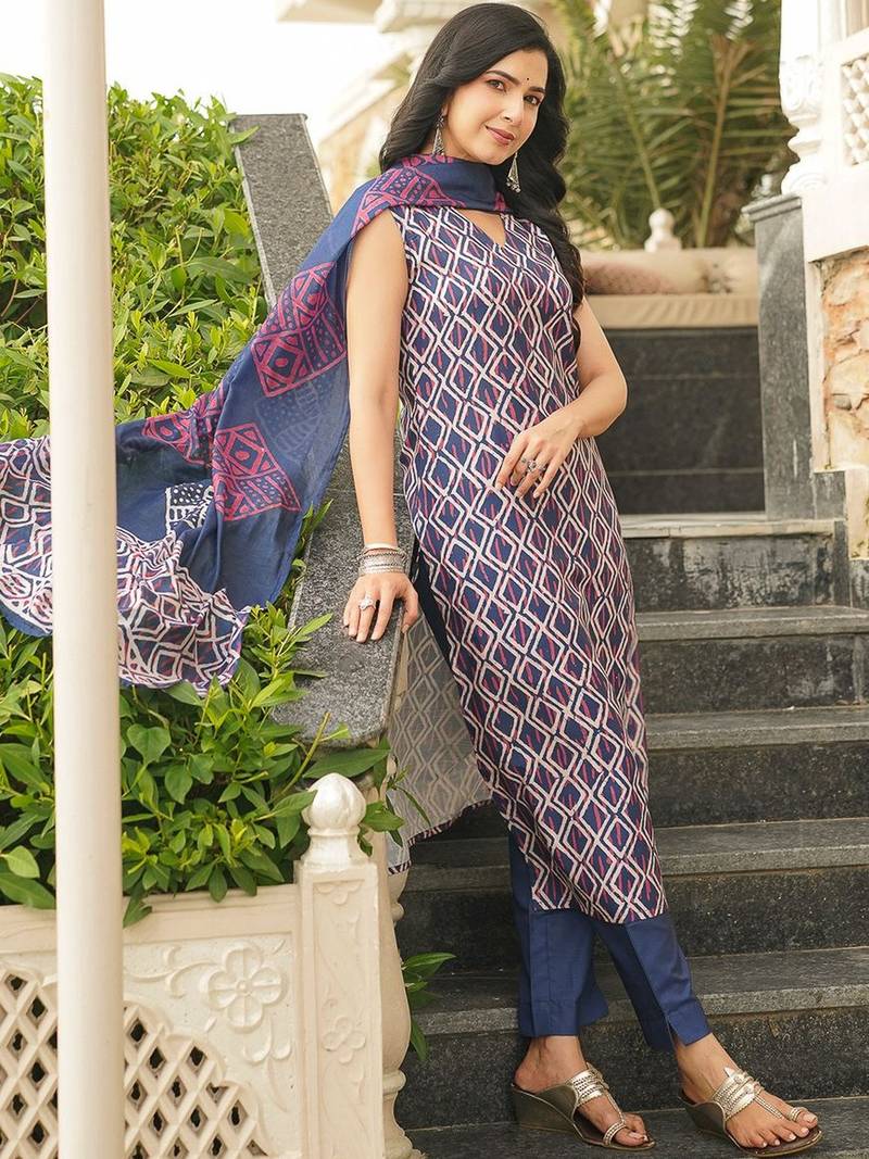 Women blue rayon geometric printed straight kurta trousers with dupatta