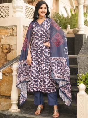 Women blue rayon geometric printed straight kurta trousers with dupatta 5