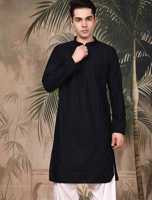 Black cotton embroidered kurta for men 3
