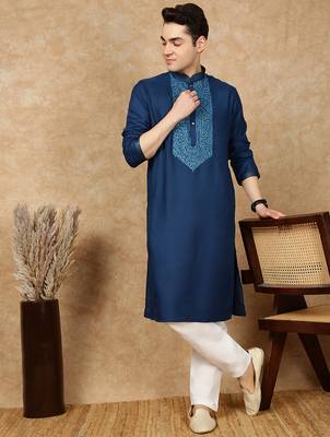 Blue cotton embroidered kurta for men 5