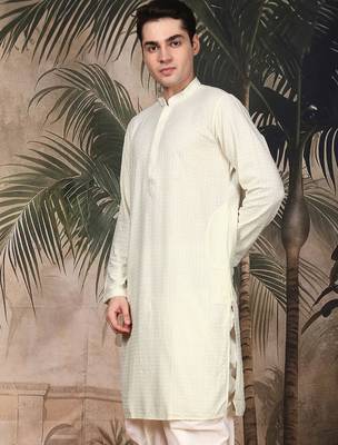 Off white silk blend thread work kurta for men 2