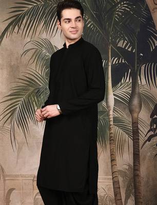Black silk blend embroidred kurta for men 2