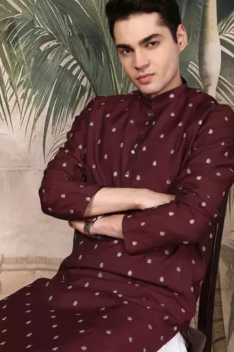 Maroon silk blend floral kurta for men