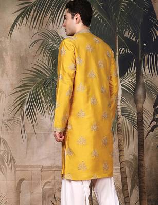 Mustard silk blend sequins kurta for men 4