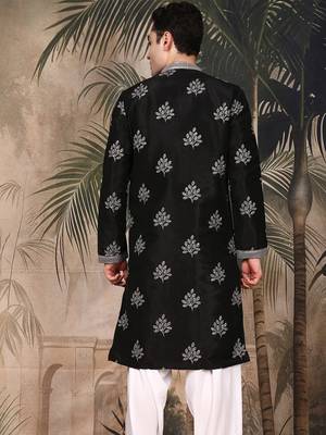 Black silk blend sequins kurta for men 4