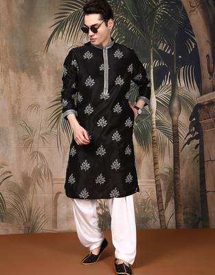 Black silk blend sequins kurta for men 5