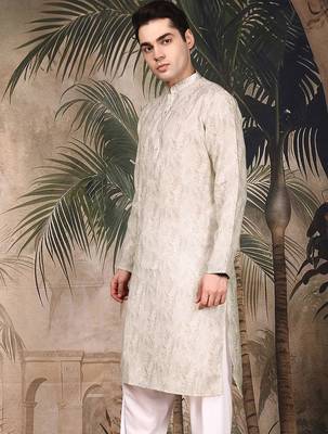 Beige silk blend solid kurta for men 2