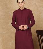 Maroon cotton blend solid kurta for men