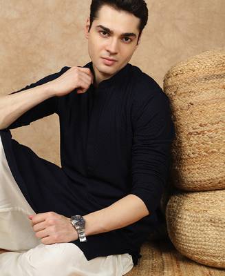 Blue cotton blend solid kurta for men 1