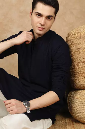 Blue cotton blend solid kurta for men