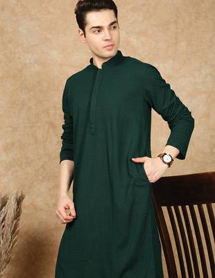 Green cotton blend solid kurta for men 3