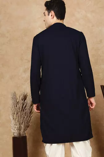 Blue cotton blend solid kurta for men