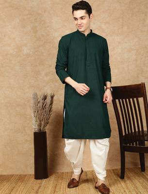 Green cotton blend solid kurta for men 5