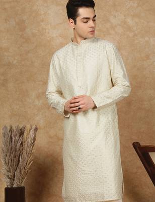 Off white cotton embroidered kurta for men 2