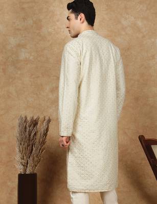 Off white cotton embroidered kurta for men 4