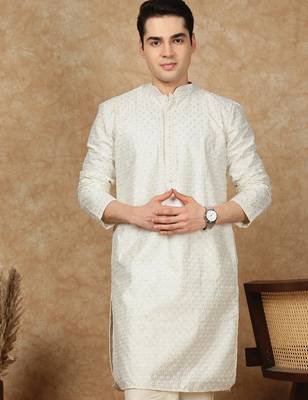 Off white cotton embroidered kurta for men 3
