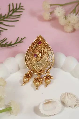 Gold plated traditional design with pearl saree pin/dress pins for women 