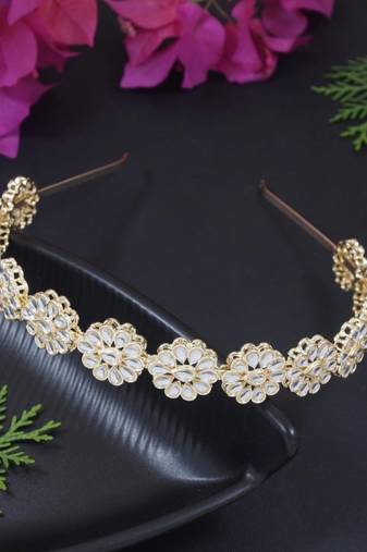 Rajasthani gold plated floral design kundan & pearl sheeshphool/mathapatti/hairband for women