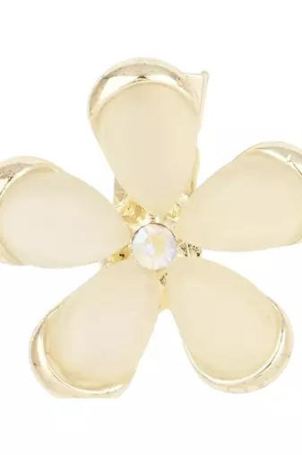 Gold plated stylish traditional brooch/lapel pin for women 