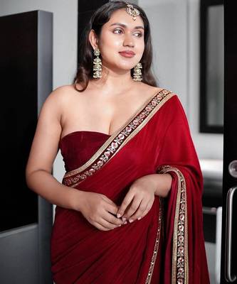 Red Velvet Embroidered with 5mm Sequence with Fancy Glass Pipe Lace Work Saree 3