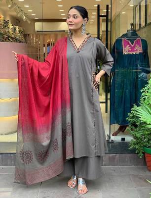 Grey Women  Cotton Embroidered Kurta With Pant And Dupatta 1
