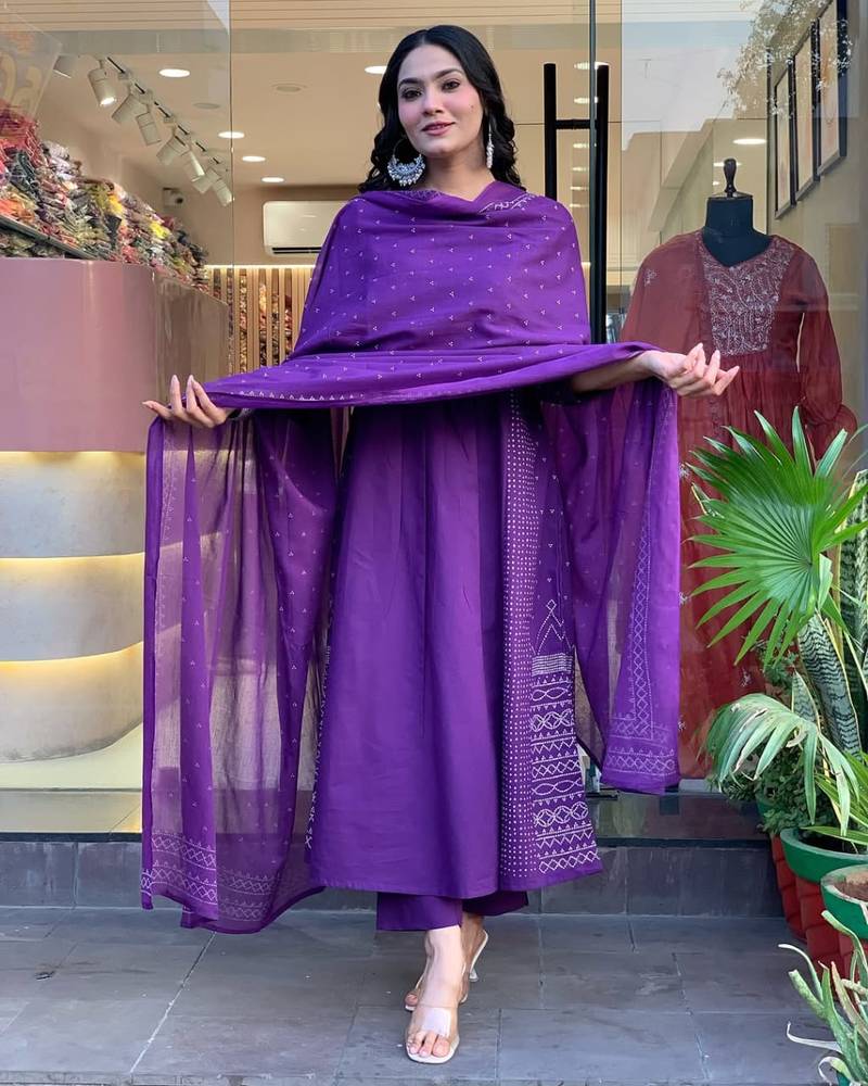 Aaysa women pure cotton embroidered blue kurta with pant and dupatta