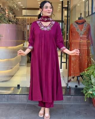 Wine Women  Cotton Embroidered Kurta With Pant And Dupatta 2