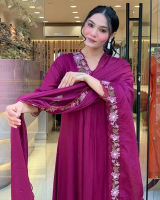 Wine Women  Cotton Embroidered Kurta With Pant And Dupatta 3