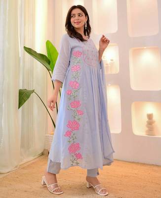 Blue Women Pure Cotton Embroidered Kurta With Pant And Dupatta 2