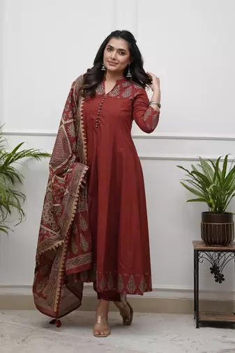Aaysa women pure cotton embroidered red kurta with pant and dupatta