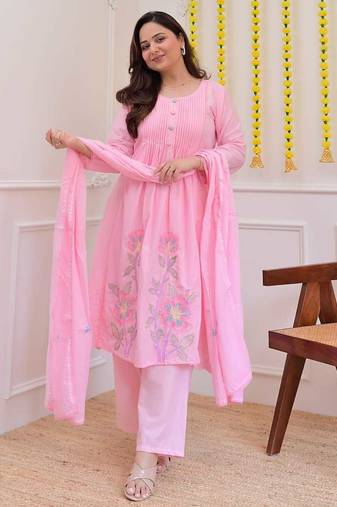 Aaysa women pure cotton embroidered pink kurta with pant and dupatta