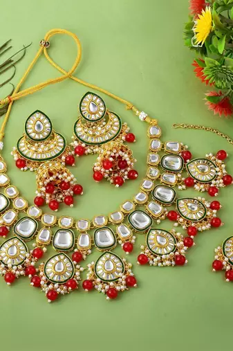 Elegant red color kundan necklace set for traditional wedding wear