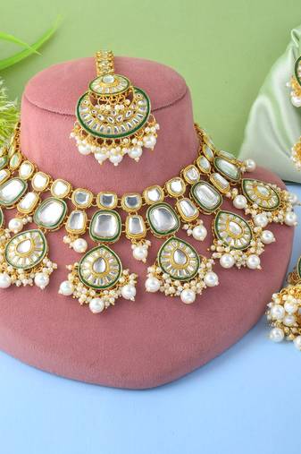 Pure white color kundan necklace set with detailed stone craftwork