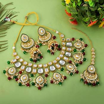 Maroon & green color kundan necklace set for bridal and party use 2