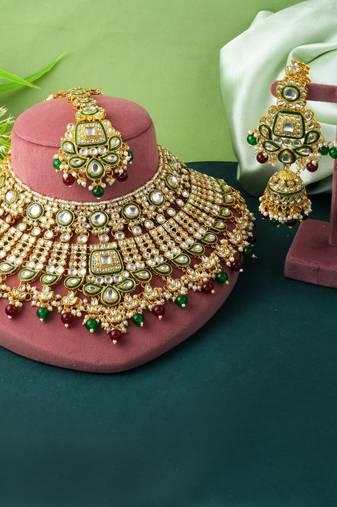 Bridal maroon & green color kundan necklace set for special events