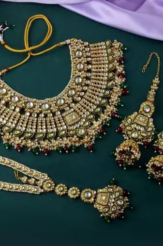 Bridal maroon & green color kundan necklace set for special events