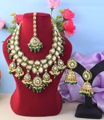 Elegant green color kundan necklace set for traditional outfits