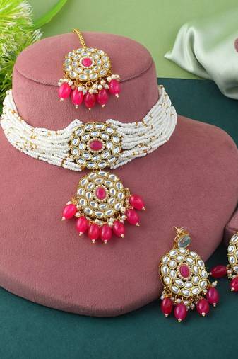 Traditional rani color choker kundan necklace set for festive vibes