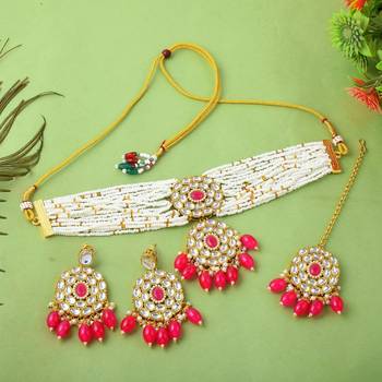 Traditional rani color choker kundan necklace set for festive vibes 2
