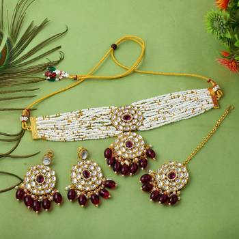 Eye-catching magenta color choker kundan necklace set for events 2
