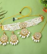Bright white color choker kundan necklace set for bridal glamour