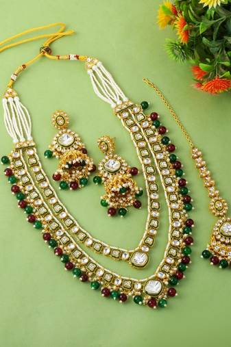 Rich maroon & green color kundan necklace set for royal occasions