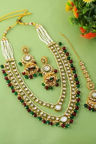 Rich maroon & green color kundan necklace set for royal occasions