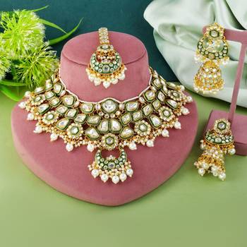 Bright white color kundan necklace set with handcrafted finish 1