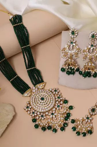 Green color kundan necklace set